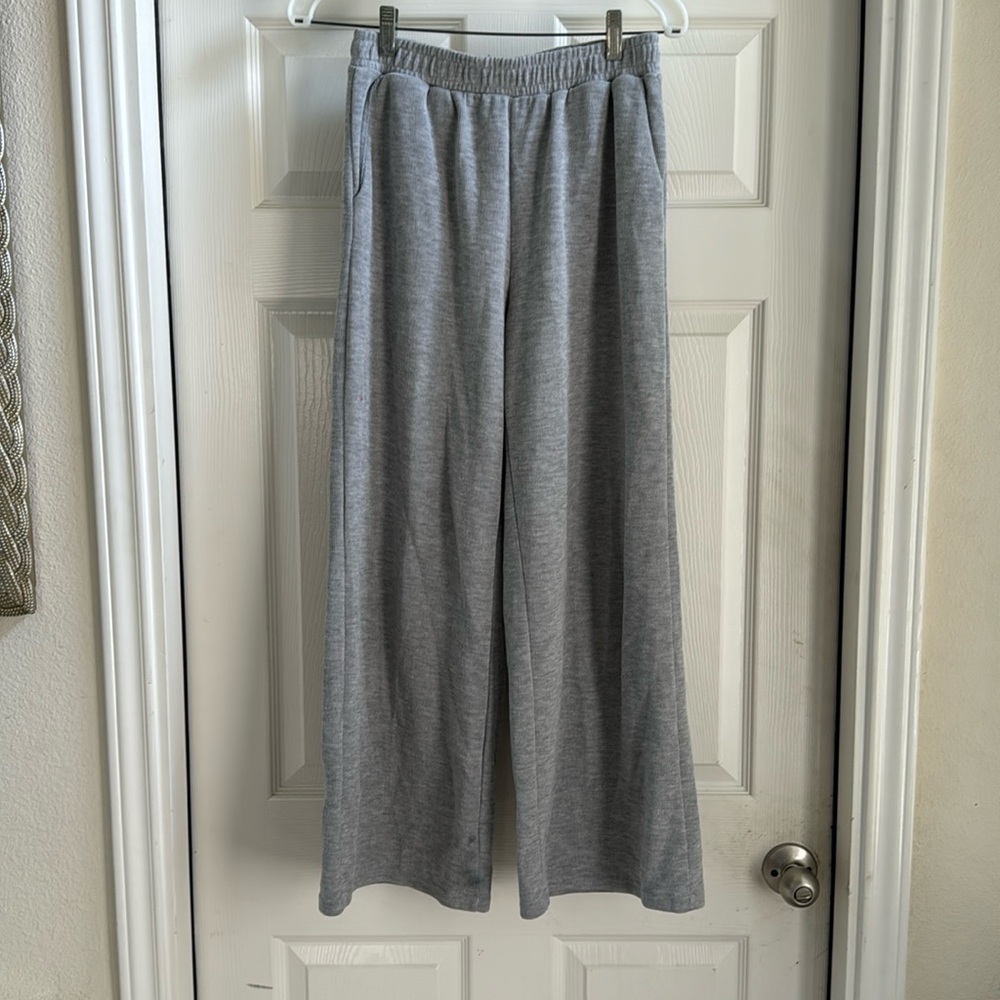 Wide leg sweatpants